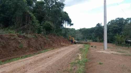 Readequação nas Estradas Rurais de Volta Grande à Chapada